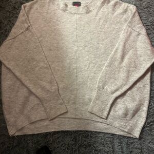 Vince Camuto Heathered Light Gray Crewneck Sweater